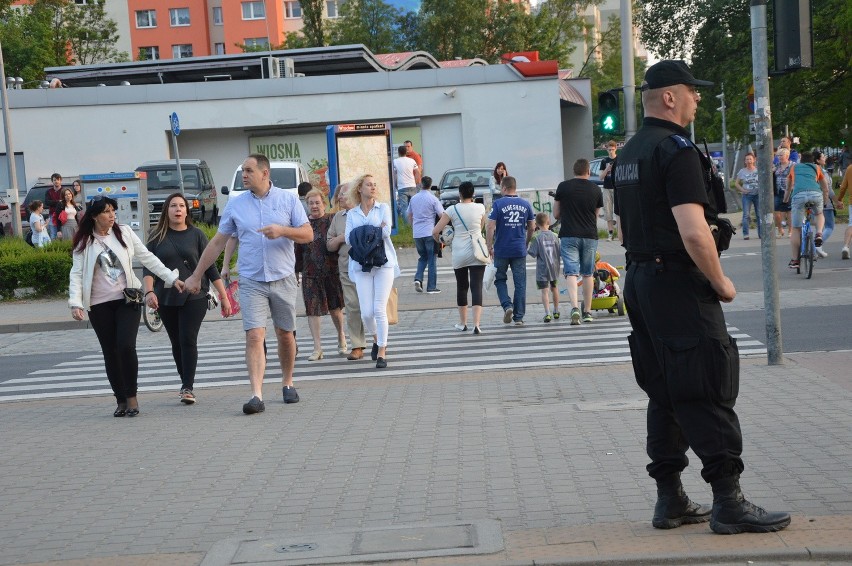 Kolejny alarm bombowy we Wrocławiu (ZDJĘCIA)