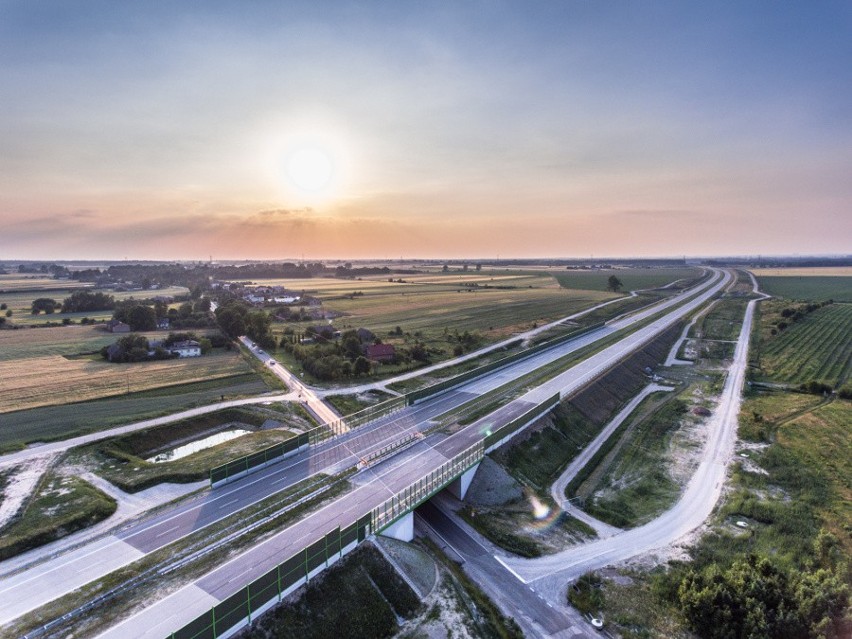 Nowy odcinek A1 otwarty.  Z Wrocławia do Warszawy w 3 godziny (MAPA, JAK JECHAĆ)