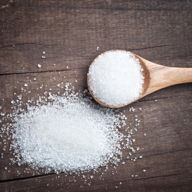 Cukier spożywany w nadmiarze osłabia naszą odpornośćCukier i sól obniżają naszą odporność (WIDEO)