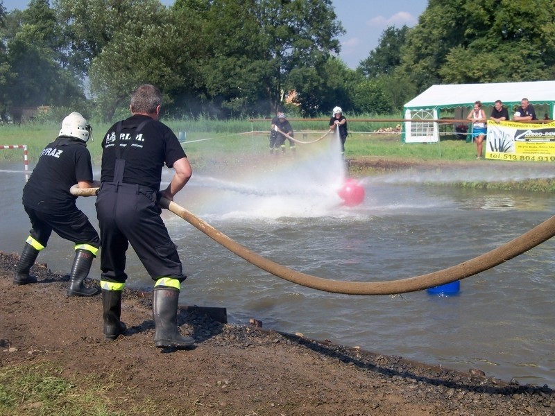 Wasserball 2012. Turniej piłki prądowej trwa w Przechodzie