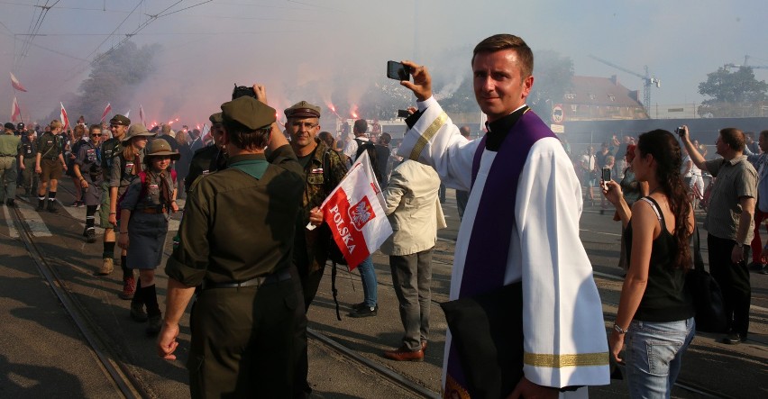 Pogrzeb "Inki" i "Zagończyka" w Gdańsku. Działacze KOD...