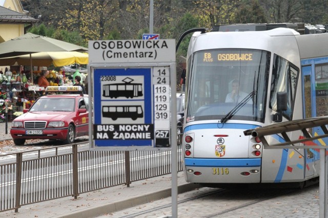 Wszystkich Świętych 2015 - Tak pojedzie komunikacja miejska we Wrocławiu w okolicach 1 listopada