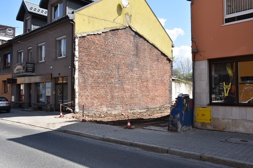 Nowy Targ: Zburzyli ponad stuletni budynek byłej synagogi bo... wszyscy zapomnieli wpisać go na listę zabytków [GALERIA]