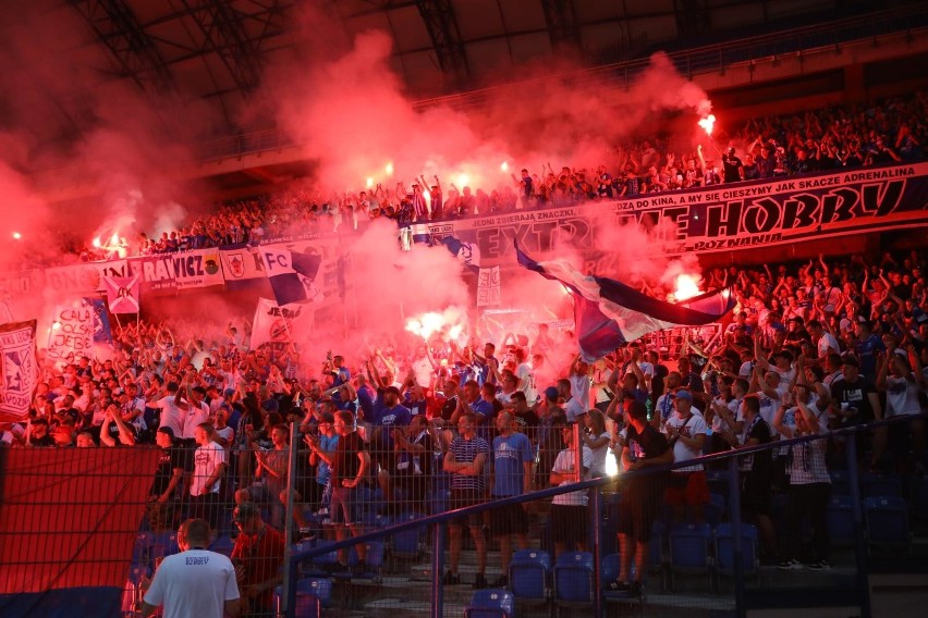 Tego lata na stadiony przychodzą tłumy. Wynik powyżej 10...