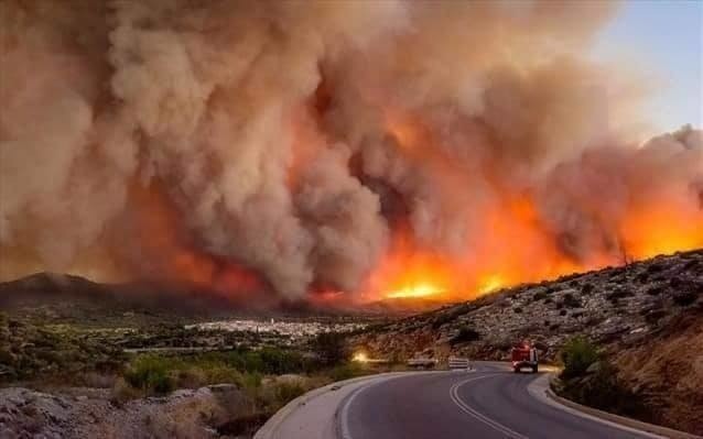 Pożary w Grecji. WAŻNY komunikat dla podróżujących do Grecji! Ministerstwo Spraw Zagranicznych informuje