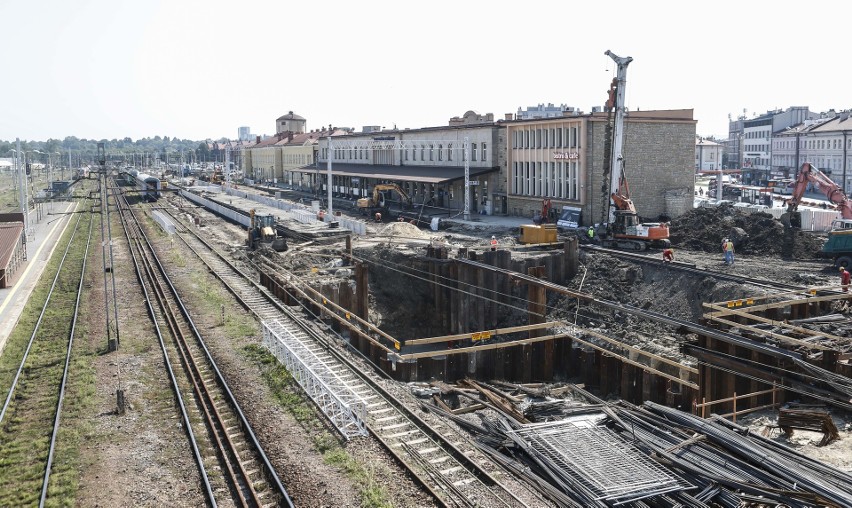 Trwa modernizacja dworca kolejowego Rzeszów Główny.