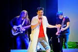 Baranów Sandomierski zaprasza na koncert charytatywny "Gramy dla Ukrainy". W niedzielę, 3 kwietnia zagrają Fast Fingers, Piramide i ODS