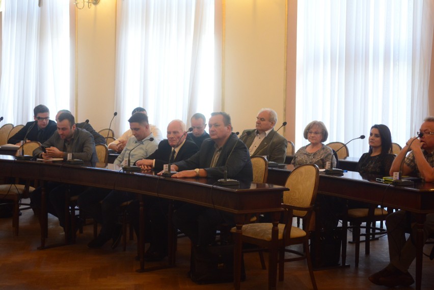 Sesja rady miejskiej w Radomiu. PSZOK na Wjazdowej jednak nie będzie? Są poprawki w budżecie miasta, znalazła się kasa na ulicę i skwer