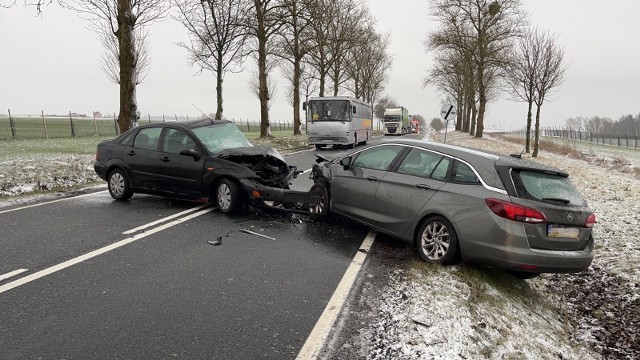 Wypadek na DK 25 na odcinku Ględowo - Jęczniki Małe. Droga została zablokowana