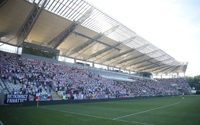 Trybuna na stadionie przy al. Unii już nie będzie osamotniona