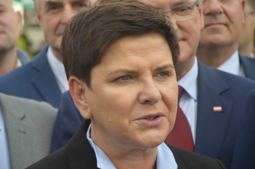 Wybory samorządowe 2018. Wicepremier Beata Szydło spotkała się z tarnowianami na Rynku [ZDJĘCIA]