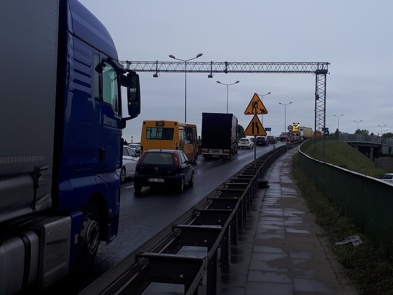 Remont DK 94 w Olkuszu na wiadukcie przy skrzyżowaniu z ul....