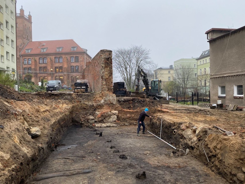 Kolejne odkrycia archeologiczne podczas prac przy bulwarach nad Słupią