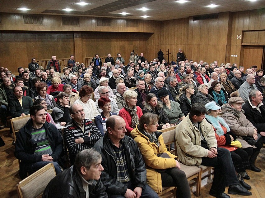 Działkowcy zebrani w sali plenarnej grudziądzkiego NOT