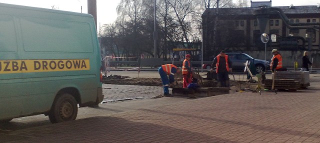 Trwają prace związane z otwarciem wjazdu z ul. Wileńskiej w ul. Tuwima