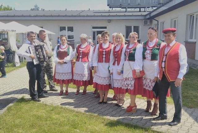 Koło Gospodyń Wiejskich w Kwilinie najlepszym kołem w powiecie włoszczowskim w akcji Mistrzowie Agro. Robótki ręczne to ich pasja.