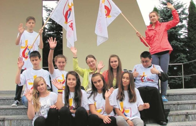 Młodzież z parafii św. Józefa i Matki Bożej Fatimskiej w Tarnowie przygotowuje dla gości z Ukrainy tańce lednickie, wspólne śpiewanie pieśni, malowanie portretów świętych. Będzie także dyskoteka