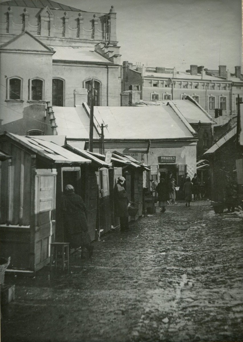 Zdjęcia sprzed II wojny światowej synagogi przy ul....