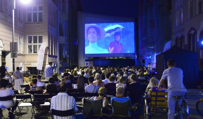 Blokada Cieszkowskiego „PIKNIK POD WISZĄCĄ SKAŁĄ"