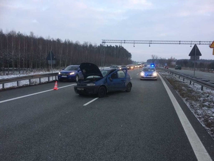 Wypadek na trasie S7 w miejscowości Sucha.