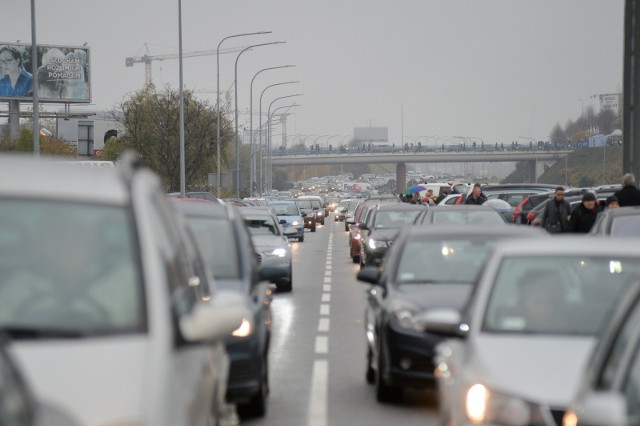 Kolizja na A4 w stronę Krakowa. Duże utrudnienia