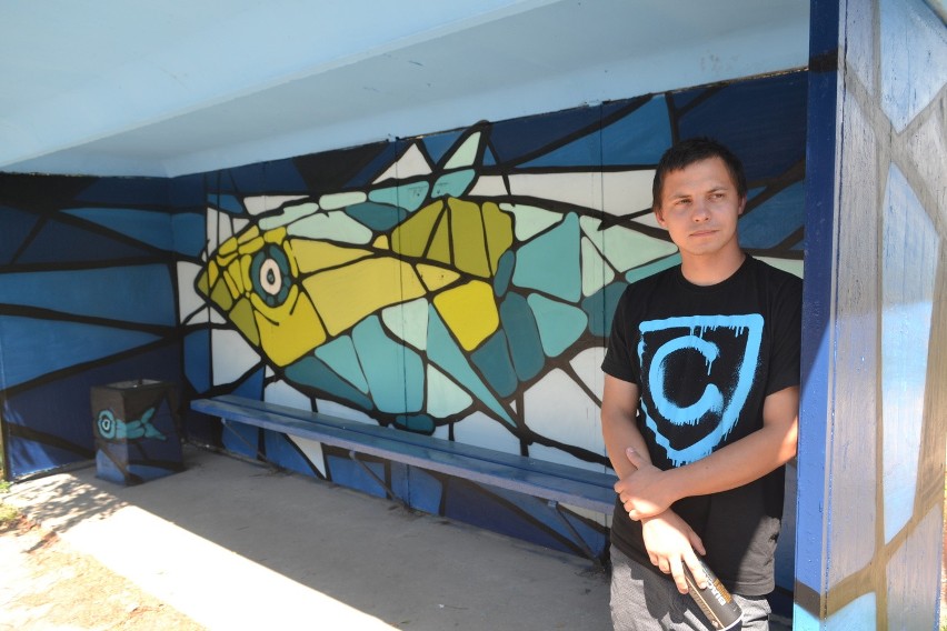 Rybnik: Grafficiarz namalował wielką rybę na przystanku nad...
