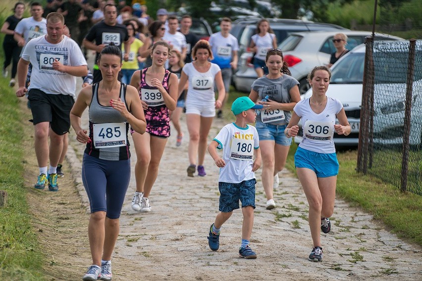 Nowy Sącz: Pobiegli, aby pomóc 17-letniemu Mariuszowi