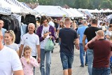 Tłumy klientów na giełdzie w Miedzianej Górze. Pogoda była idealna [ZDJĘCIA]