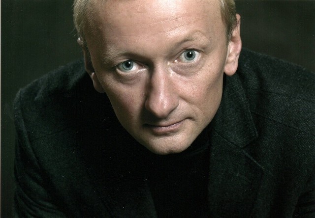 Andrzej Mastalerz na swoim koncie ma wielu ról teatralnych, także w Teatrze Telewizji, oraz filmowych