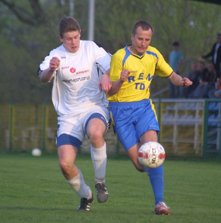 Karpaty Siepraw - IKS Olkusz (18.04.2009)