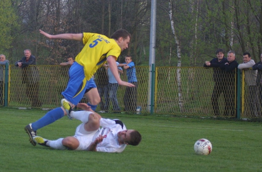 Karpaty Siepraw - IKS Olkusz (18.04.2009)