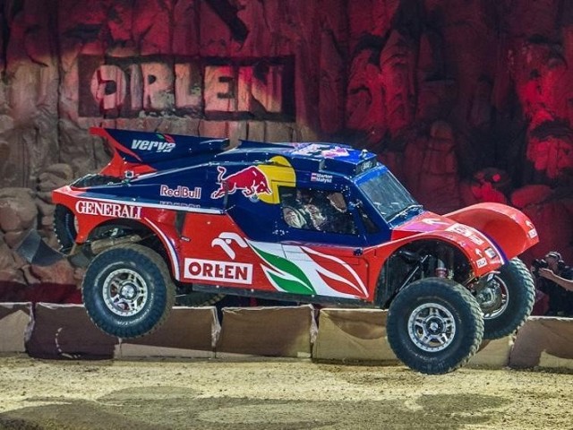 Takim samochodem Adam Małysz i Rafał Marton zamierzają wystartować w Rajdzie Dakar 2015
