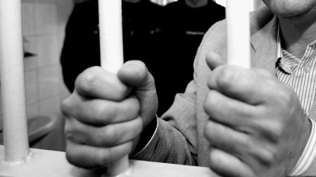 Narkotyki ukrył w migomacie. 37-latek z powiatu kościerskiego trafił do aresztu