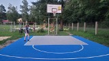 W Osowcu w gminie Turawa udało się wybudować dwa nowe boiska sportowe, tym razem do koszykówki oraz siatkówki plażowej