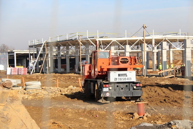 W Czeladzi przy ul. Grodzieckiej powstaje nowe centrum...