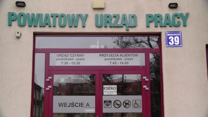 Na 2,4 mln uchodźców z Ukrainy, którzy przybyli do Polski, tylko 21 tys. podjęło pracę w Polsce 