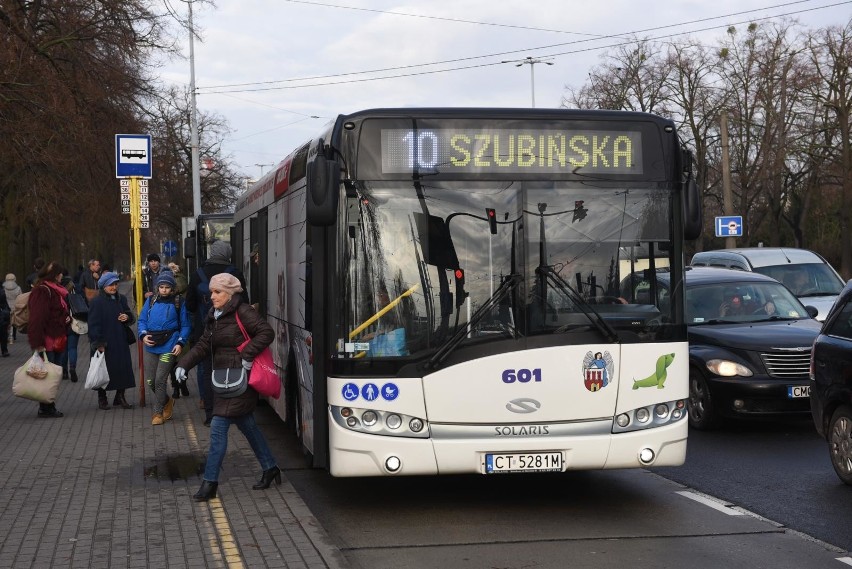 W listopadzie kontrolerzy przeprowadzili ponad 6100...