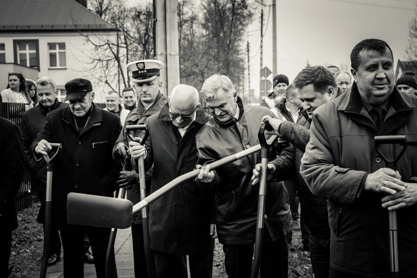Ale czy oby na pewno te łopaty wytrzymają do końca budowy?
