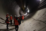 Tunel średnicowy w Łodzi. Przeszliśmy kolejowym tunelem pod centrum miasta. Zobacz zdjęcia z tej niezwykłej wyprawy 