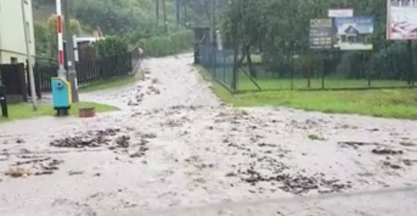 Gwałtowna nawałnica nad Wisłą. Zostało zalane centrum miejscowości