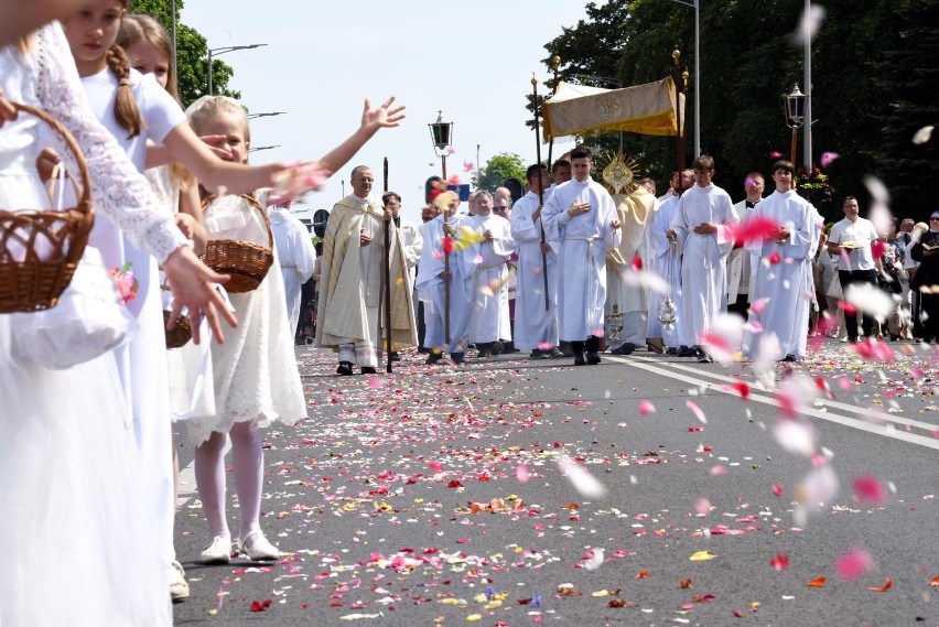 Procesja Bożego Ciała jest barwnym i radosnym wydarzeniem....