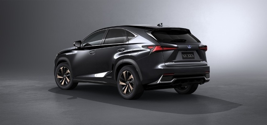 Lexus NX...