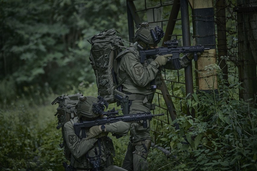 Fabryka Broni Łucznik w Radomiu karabinkami MSBS GROT i...