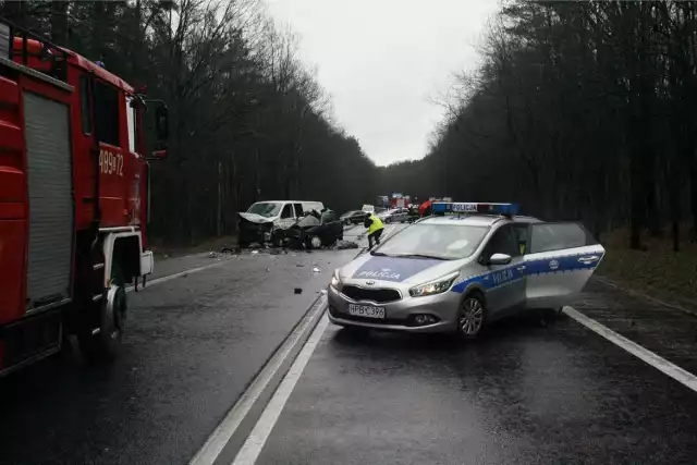 Wypadek na drodze Wrocław - Strzelin. Zdjęcie ilustracyjne