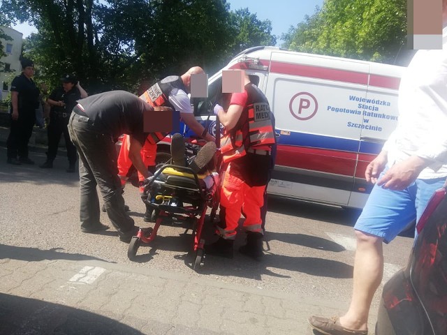 Do zdarzenia doszło na ulicy Jana z Kolna około godziny 10. Potrącony został tam mężczyzna. Policja wyjaśnia okoliczności tego zdarzenia. Poszkodowany mężczyzna został zabrany na badania do szpitala. Do sprawy wrócimy.Zobacz także: Koszalin: Lotnicze Pogotowie z Zagrzu