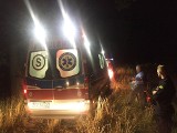 Kierowca busa przejechał 23-latka na trasie Sława-Lubiatów. Twierdzi, że mężczyzna leżał na drodze