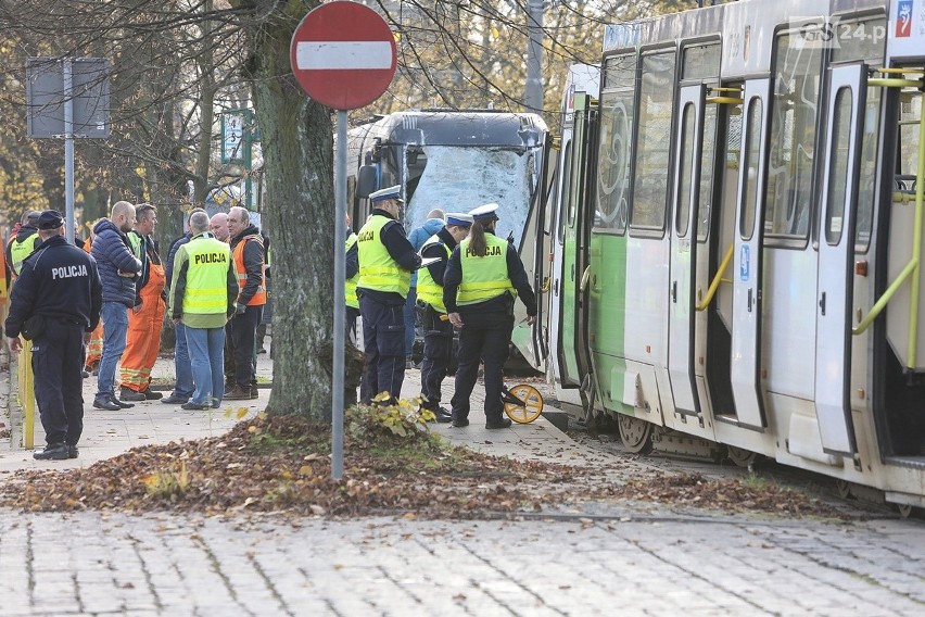 Wypadek tramwajów w Szczecinie. Prokuratura sprawdzi, czy zderzenie tramwajów mogło być katastrofą 