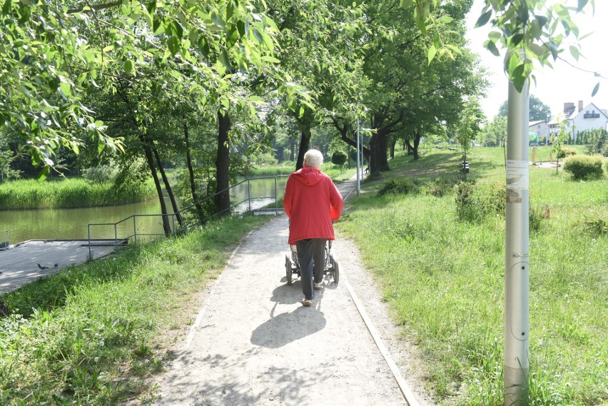 Zielonogórski Wagmostaw w pełni lata.