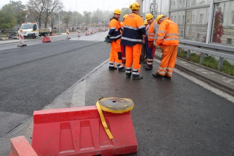 Remont na Psim Polu. Przez cały weekend kolejne spore utrudnienia (ZDJĘCIA)