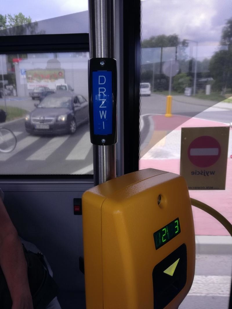 Oświęcim. Nowe autobusy MZK już wożą pasażerów po mieście. To pierwsze z 20 pojazdów, które zakupił miejski przewoźnik [ZDJĘCIA]